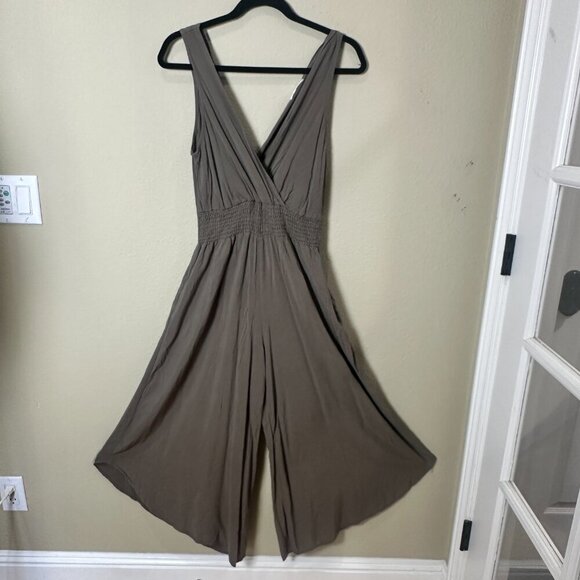 Ooh La Luxe Boutique Wide Leg Cropped Romper Jumpsuit Size Medium - Picture 2 of 9